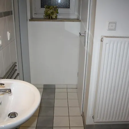 Golden Lion Deluxe City Apartment